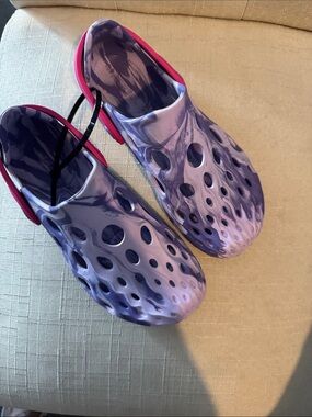 Merrell Marbled Slip-On Clogs with Pink Heel Strap
